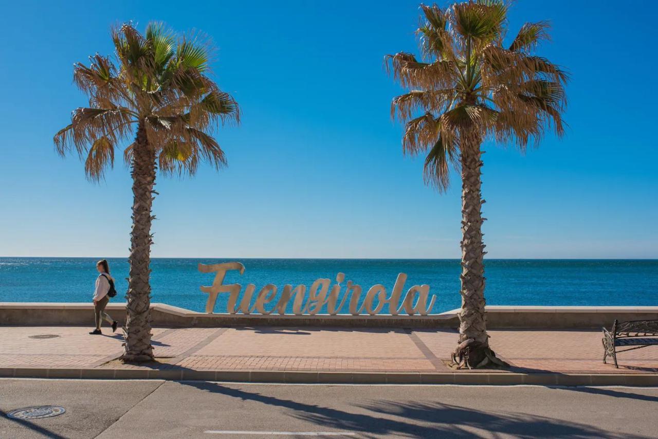 Fuengirola, Primera Linea De Playa Esterno foto