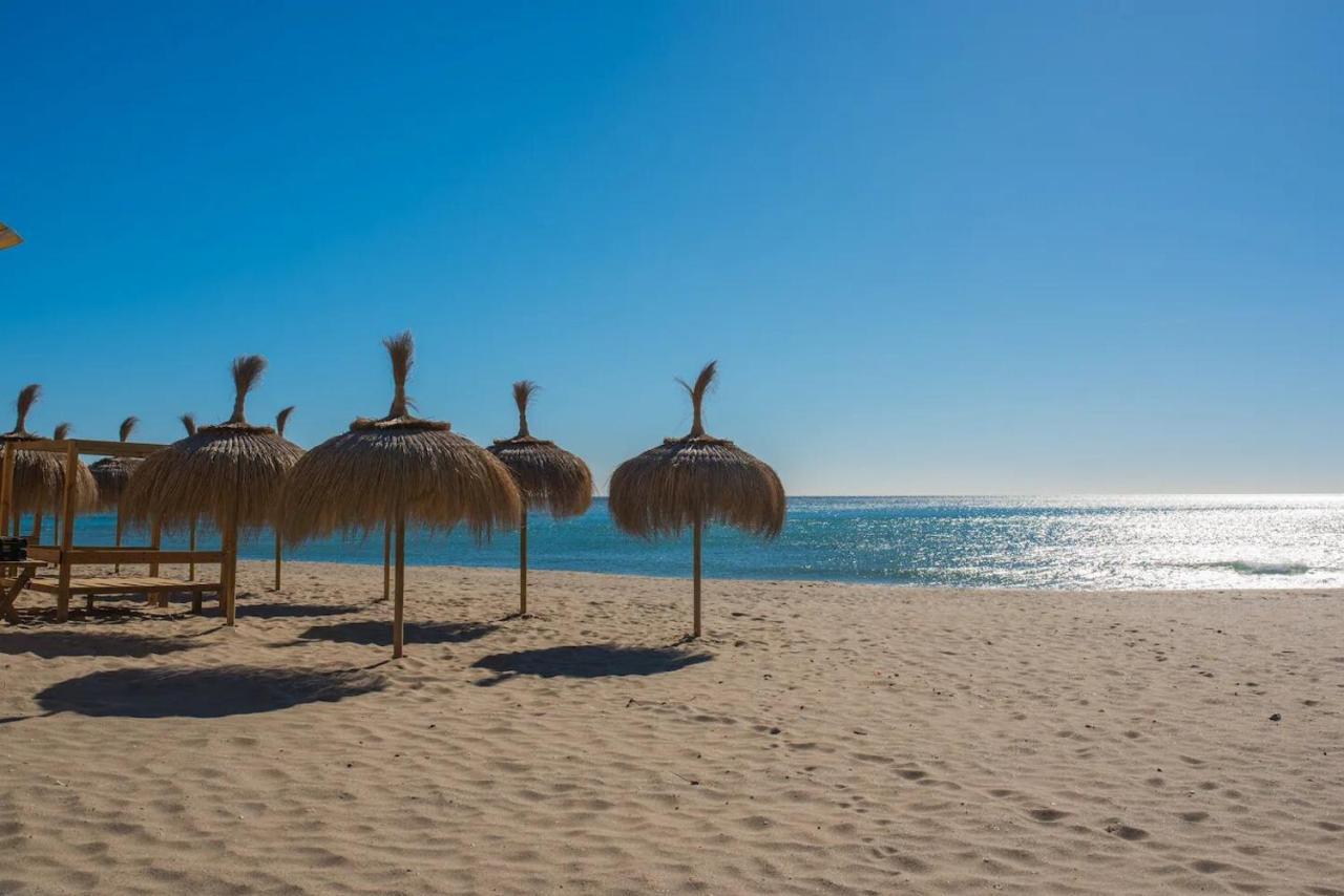 Fuengirola, Primera Linea De Playa Esterno foto